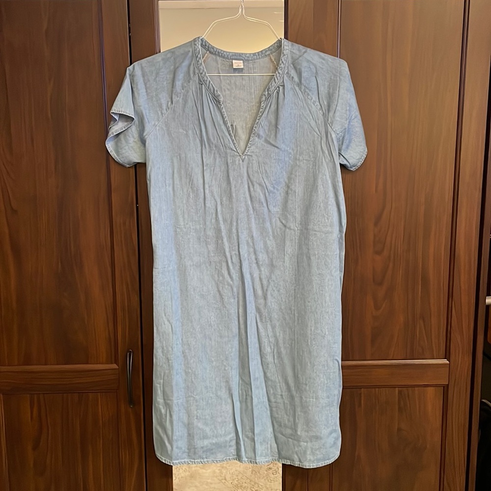 Old Navy blue V cut denim dress